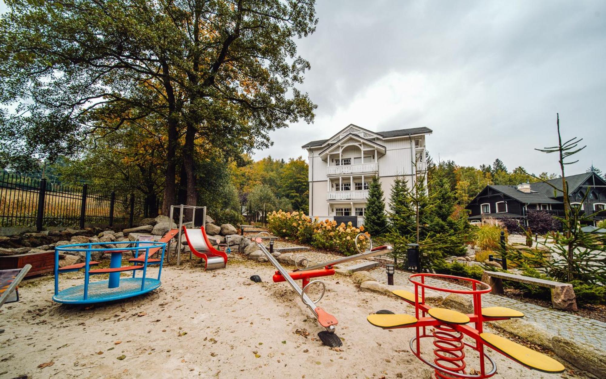 Dolina Wikingow-Apartament Suite Z Tarasem W Ogrodzie, Miejscem W Garazu I Dostepem Do Strefy Wellness Szklarska Poręba Buitenkant foto